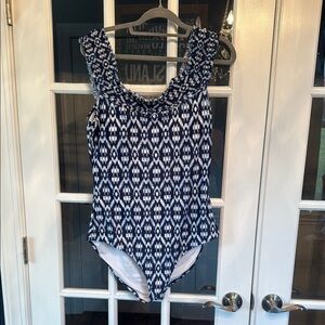 Old Navy Women's Blue Patterned One-Piece Swimsuit XL ~ tall